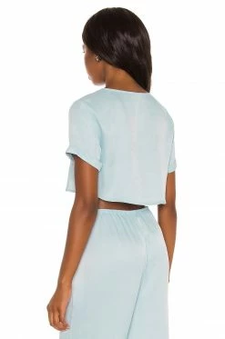 Outlet ๐ Camila Coelho Tops Camila Coelho Jolie Crop Tee In Pale Blue ๐ 8 Outlet ๐ Camila Coelho Tops Camila Coelho Jolie Crop Tee In Pale Blue ๐ -Camila Coelho Sales COEL WS160 V3
