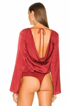 Discount 🎉 Camila Coelho Tops Camila Coelho Amoura Bodysuit In Burgundy 🤩 -Camila Coelho Sales COEL WS205 V4